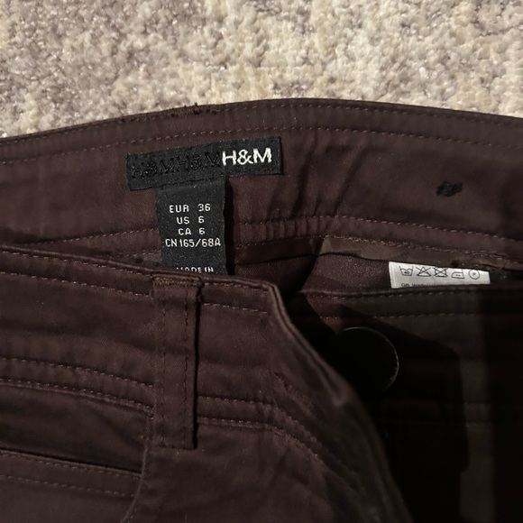 Flare leg pants w/ front pockets & back pockets- zippered fly, button closure - Picture 2 of 10